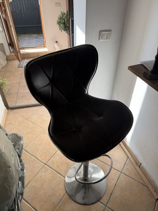 3 Scaune de bucatarie