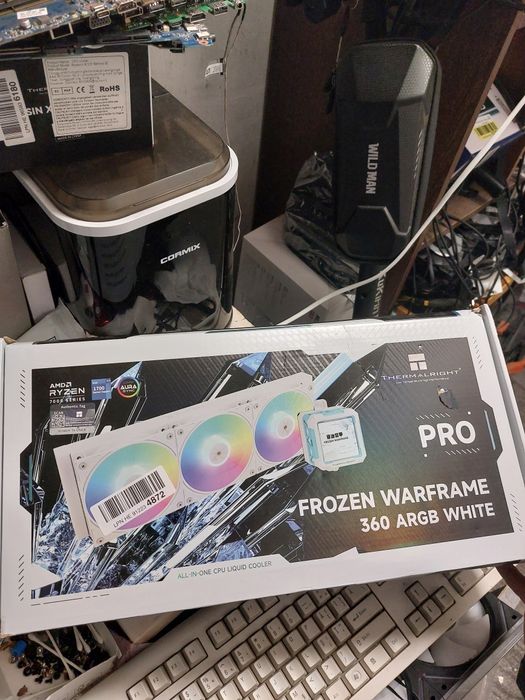 Cooler lichid cu display  Thermalright Frozen Warframe Pro 360 white!