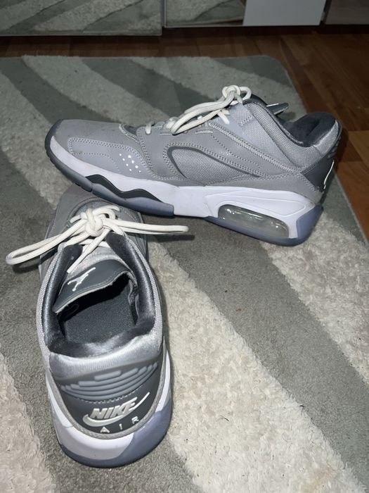 Ghete de baschet Jordan Point Lane