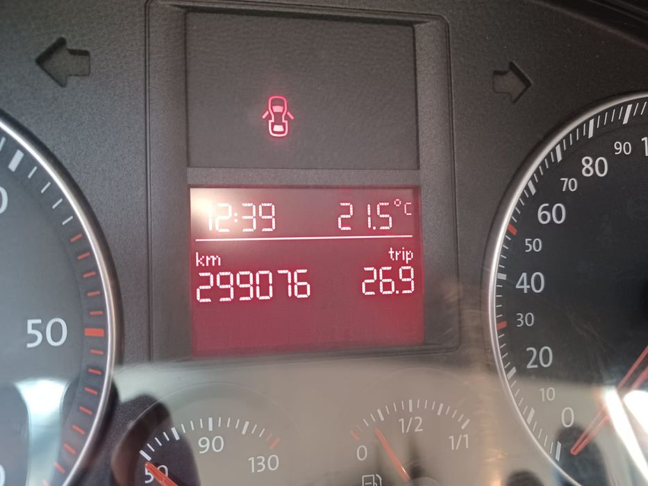 Vând golf 5 ,4 motion