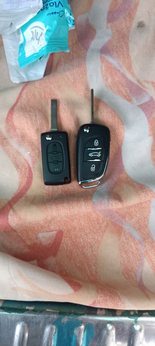Продавам ключ Пежо Ситроен
