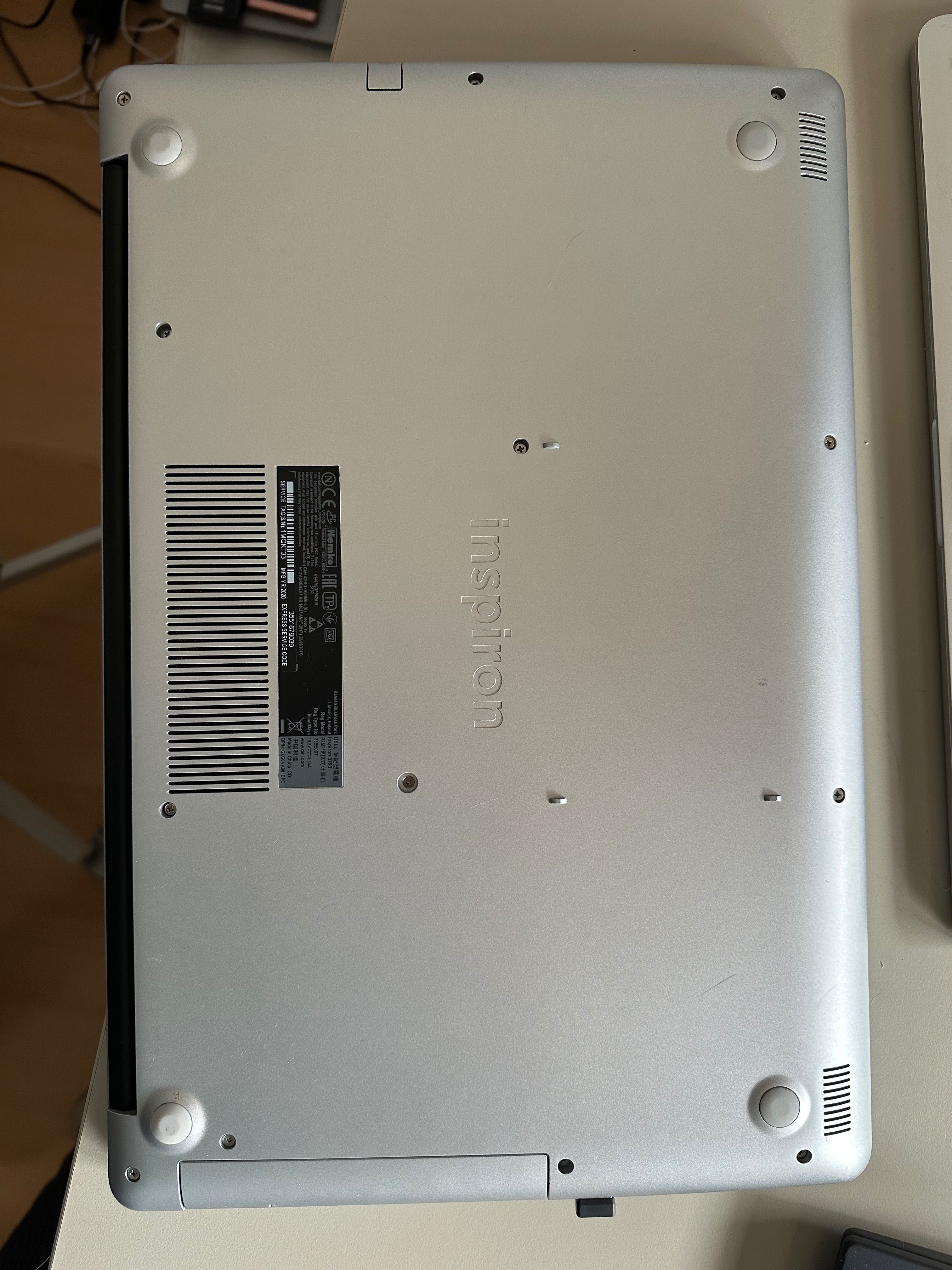 Laptop Dell Inspiron 17, 16ram, i7 processor, 2tb drive + 256 ssd