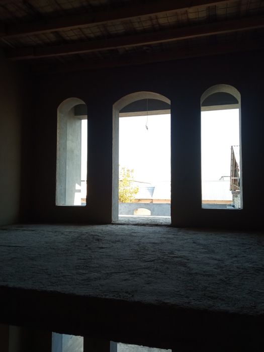 Срочна продаётся двух этажный дом