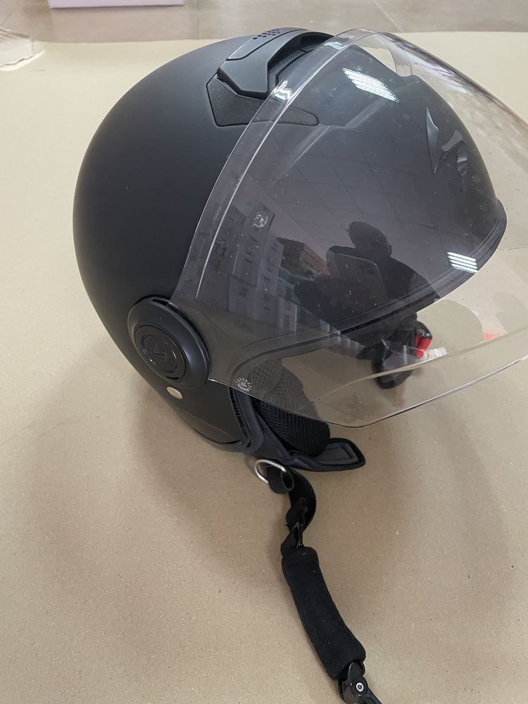 Каска за скутер Scorpion