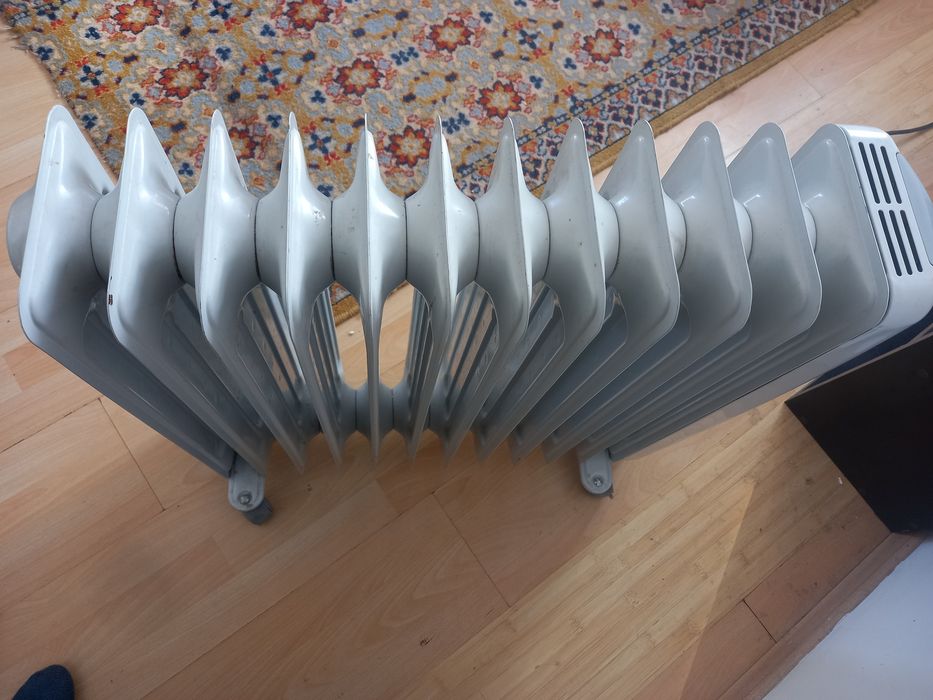 Calorifer electric Tesy ulei 12elementi modelul ce se vede în poze