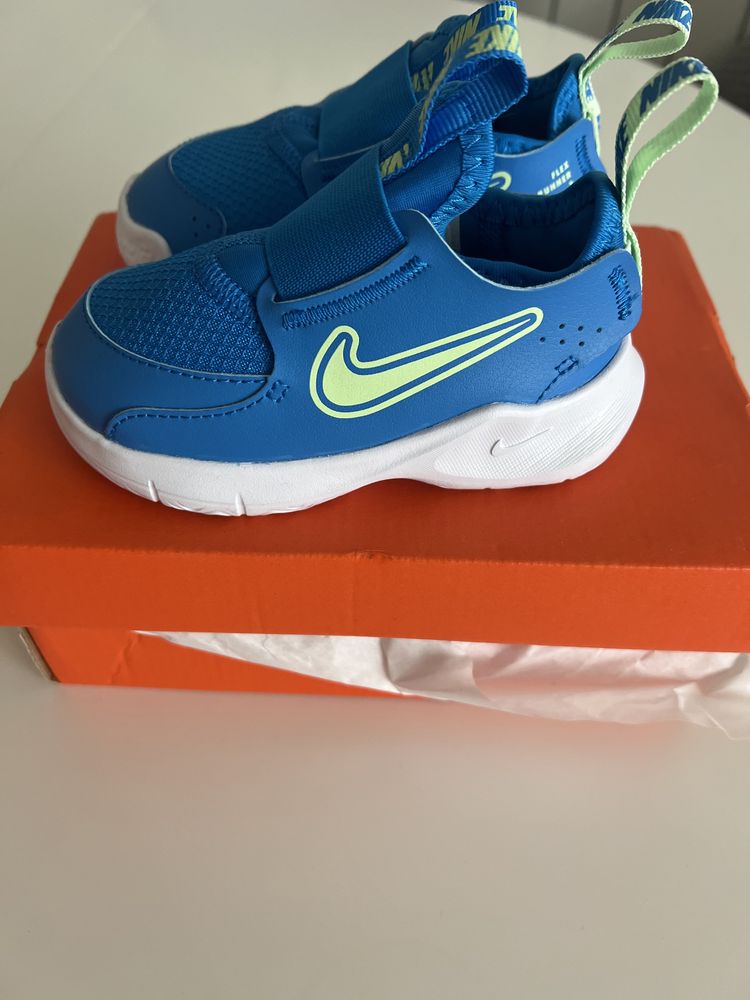 Чисто нови детски маратонки Nike flex runner, размер 22 и 23.5