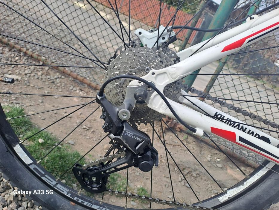 Vind bicicleta în perfecta stare de funcționare