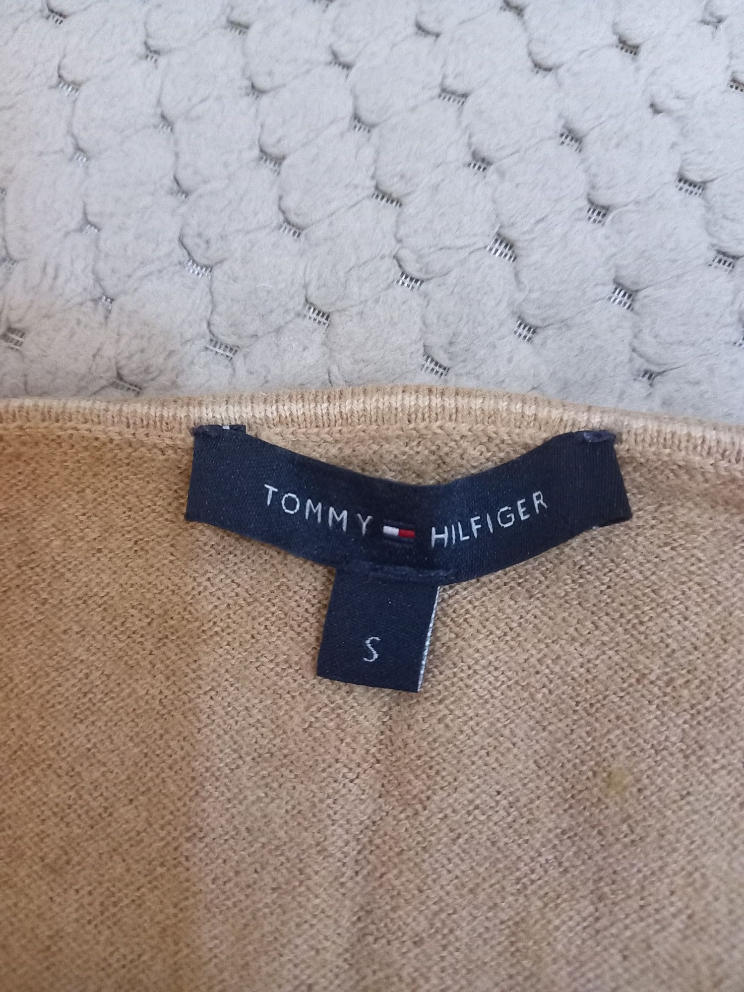 Блуза на tommy Hilfiger