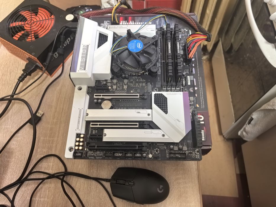 Kit gaming i5 11400f placa baza și rami 16g