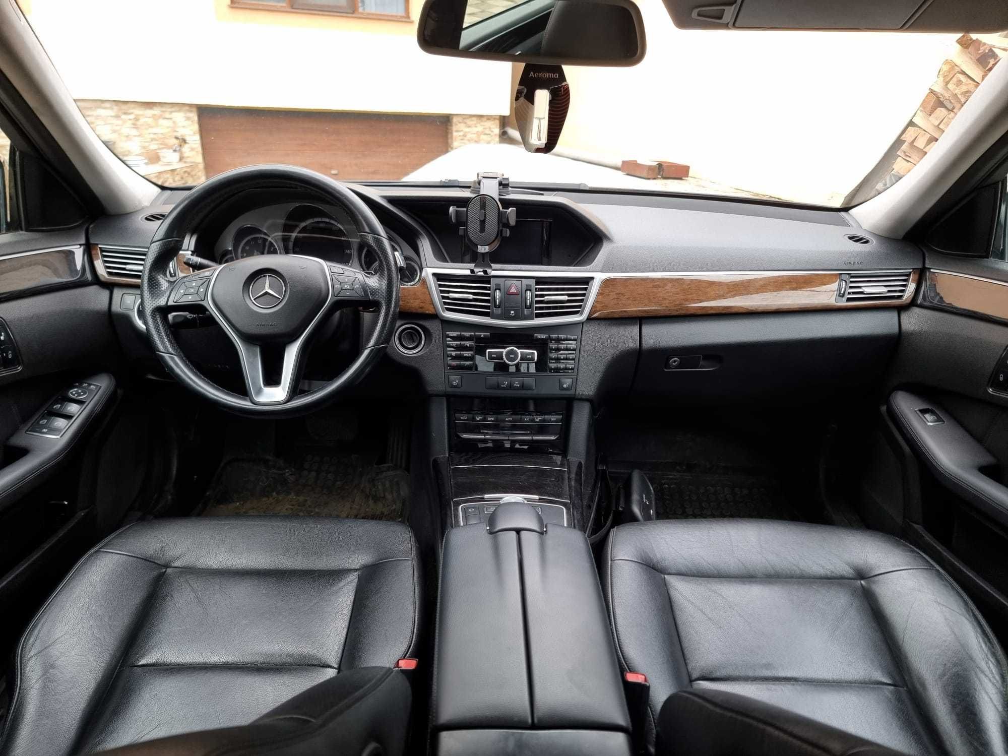Mercedes-Benz E300 Hybrid W212 – 2013 – 2.2 Diese (bataie la motor)