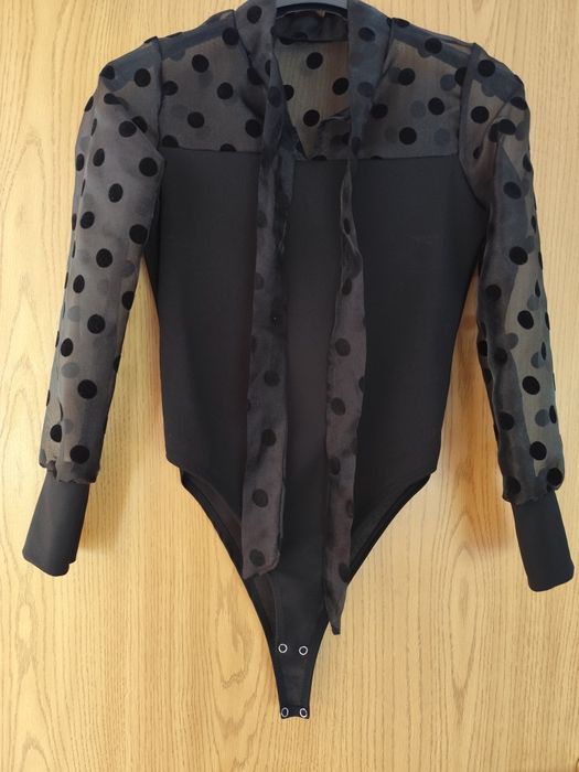 Vând un body mărimea s