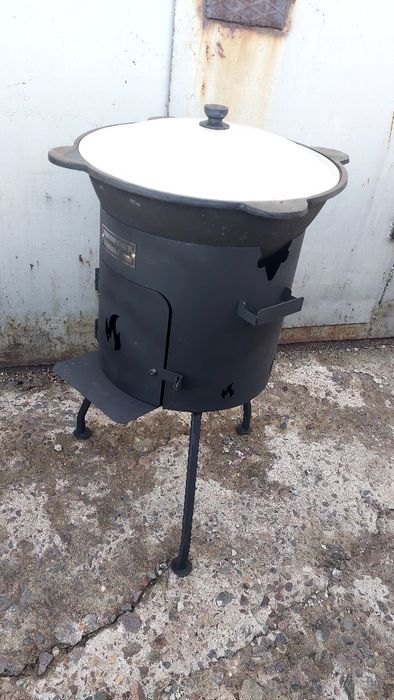 Печь с казаном 12 л. новый