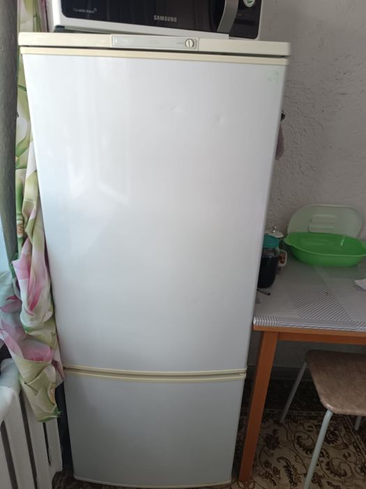 Продам холодильник Бирюса