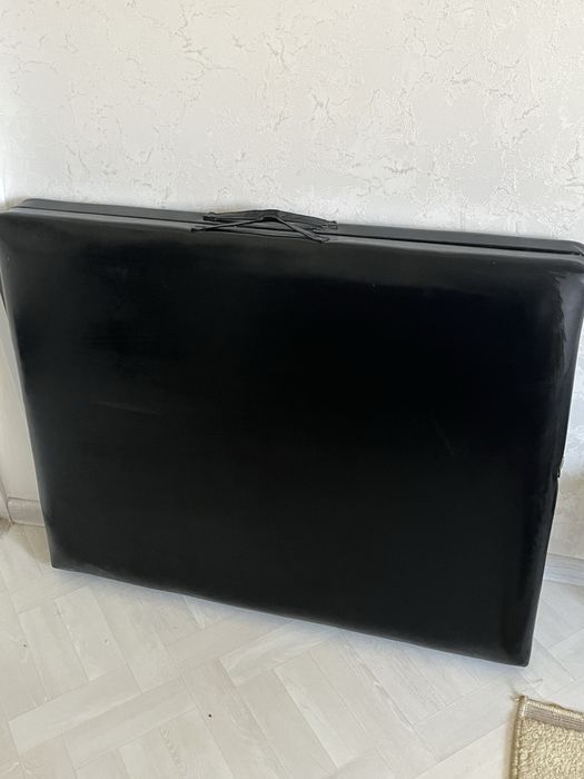 продам кушетку в идельном состоянии