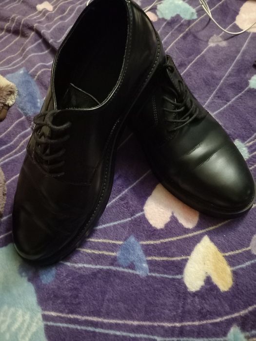 Pantofi bărbați în stare foarte buna