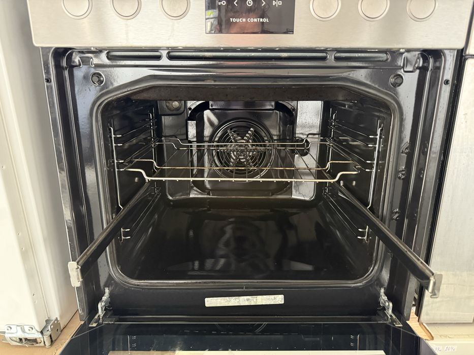 Фурна за вграждане Gorenje Инокс + керамичен плот