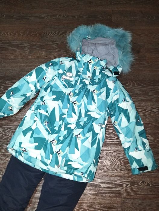 Продам лышный костюм зима