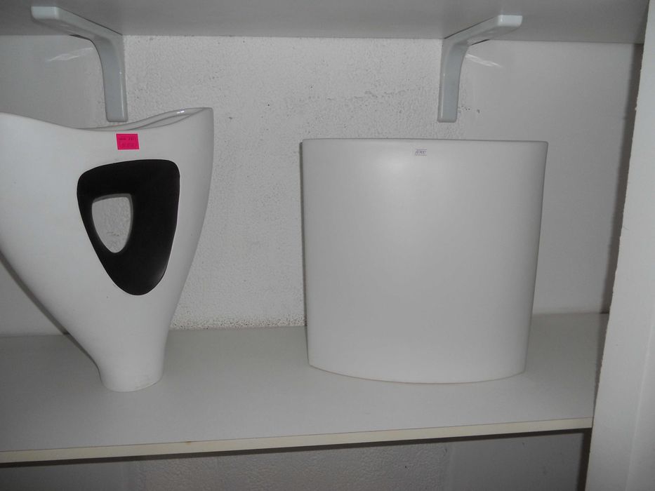 Вазы в ассортименте