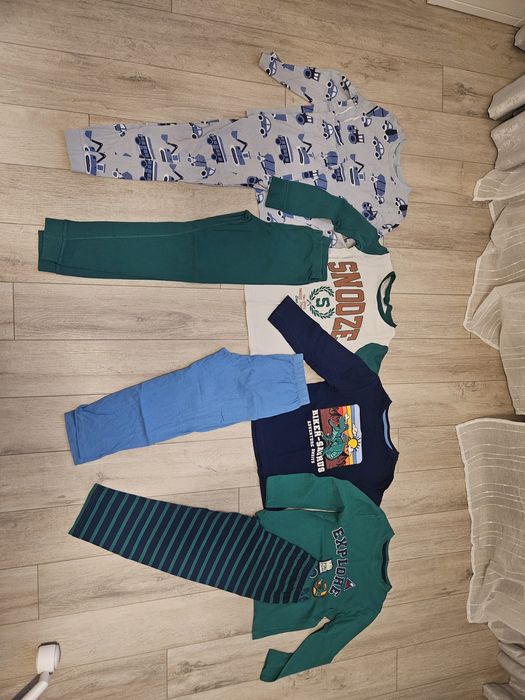 Пижами за момче размер 128