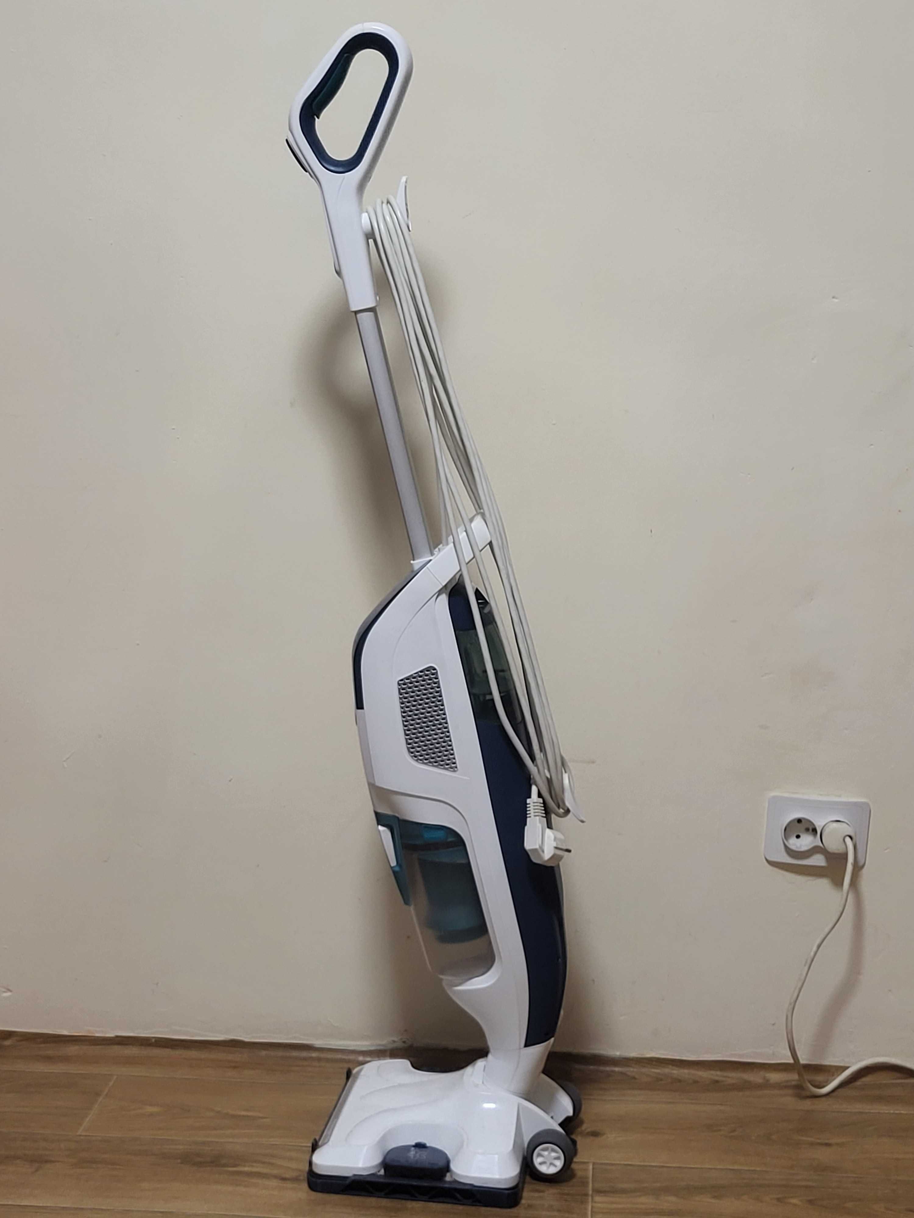 Aspirator Rowenta cu fir.