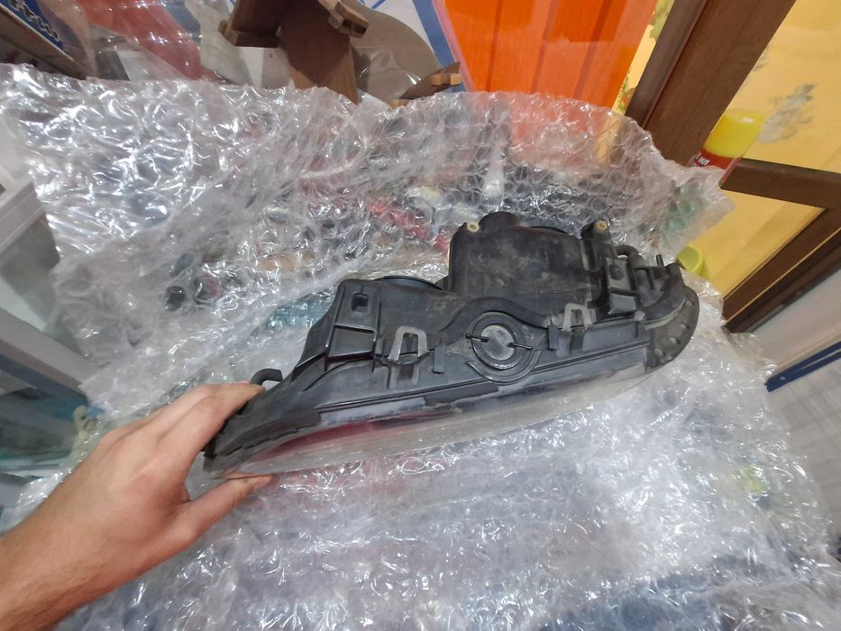 Продавам Фарове Хела за части БМВ Е39 фейс