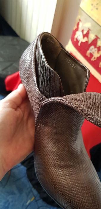 Botine/ghete din piele naturală  numărul 41,noi.