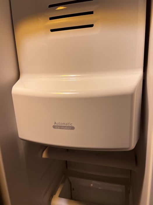 Black friday Vand frigider combina doubleside Wirlpool