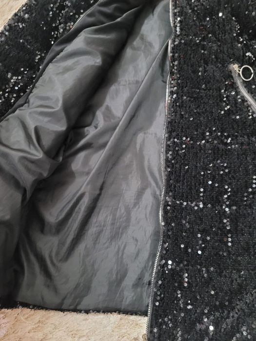 Superbă Geaca din paiete!