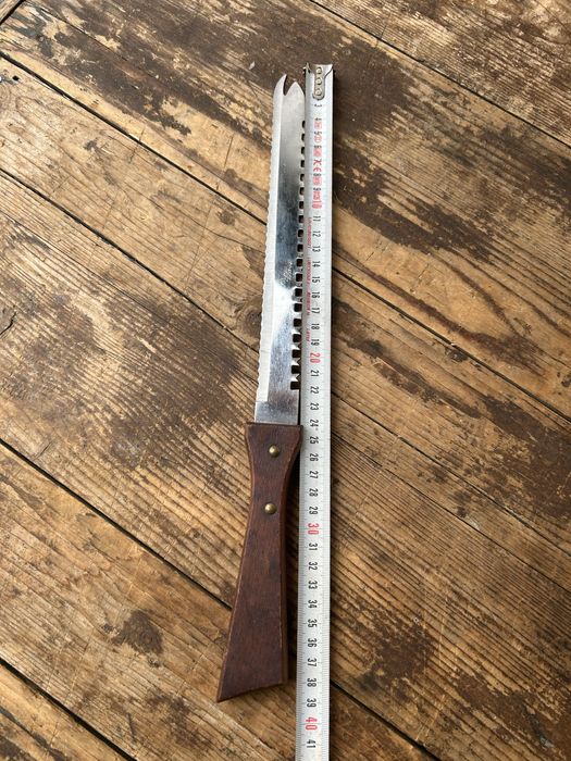 Doua cutite, Zwilling si Pradel!