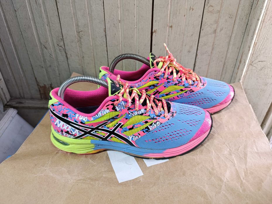 ''ASICS Gel Noosa Tri 10''оригинални маратонки 41.5 номер