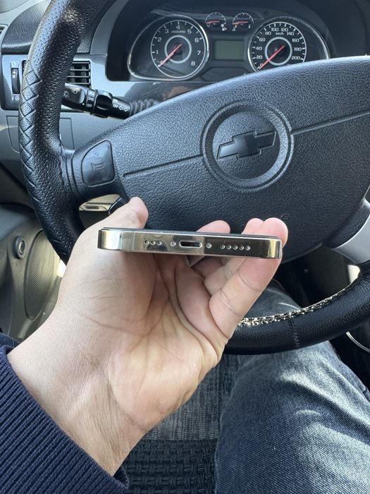 Iphone 12 pro idiyal sastayanada