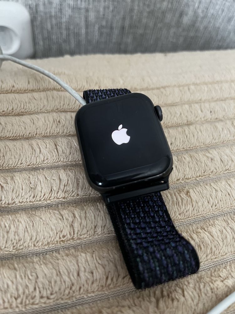 Apple watch se 44 mm