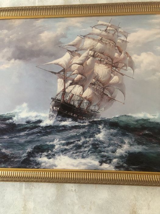 Картина в рамке в отличном состоянии