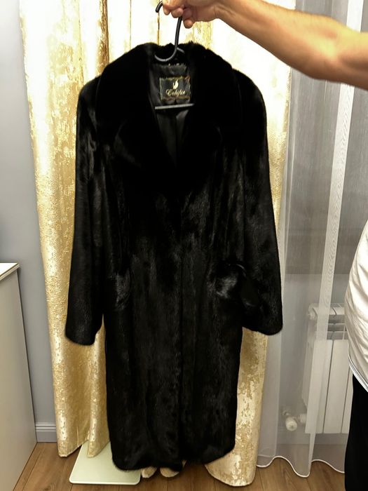 Продам норковую шубу