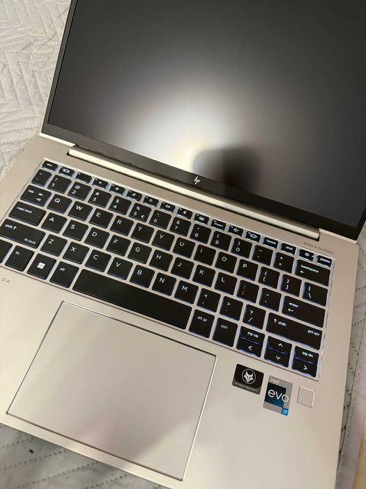 HP Elitebook 840 G9 - i7-1255U (10 cores) - 32GB DDR5 - 512GB