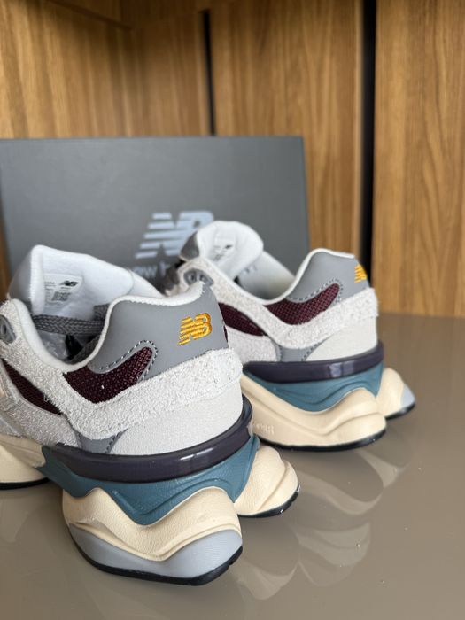 New Balance 9060