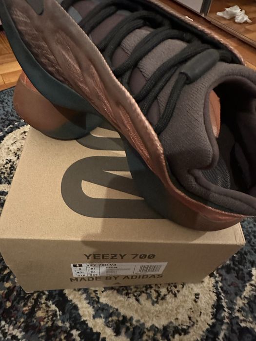 vand yeezy 700 v3
