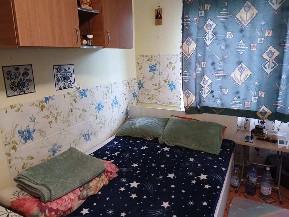 PERSOANA FIZICA vand camera de camin