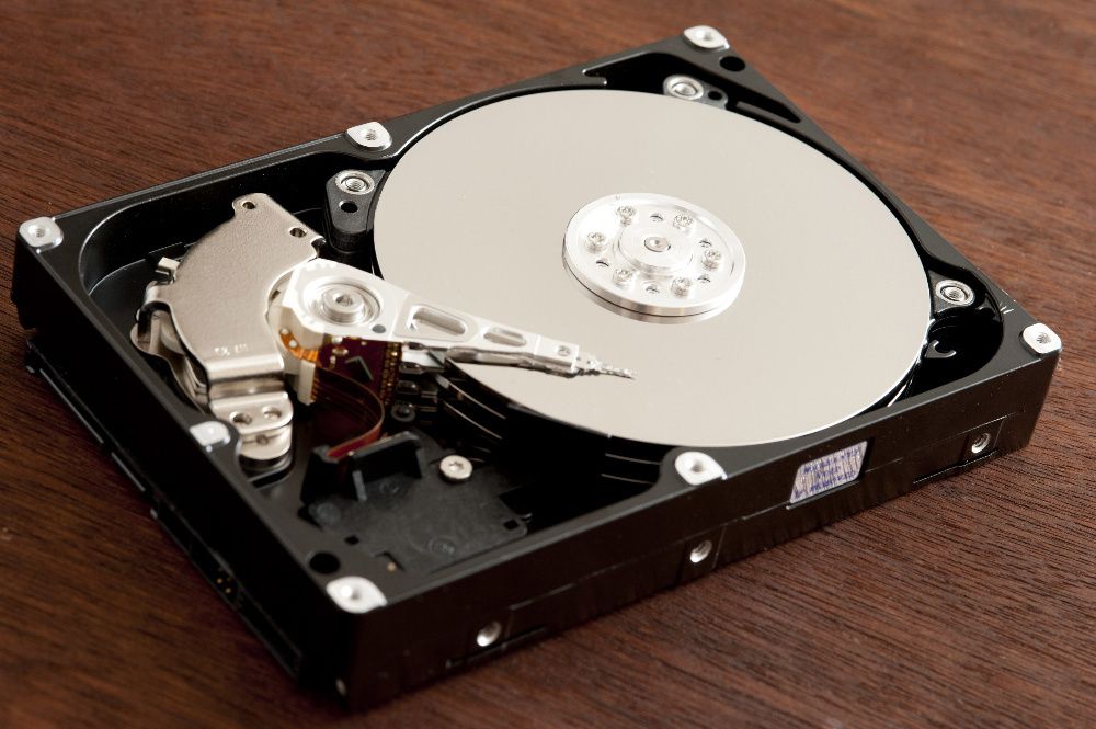 Recuperare date de pe HDD, carduri memorie, stick usb, SSD