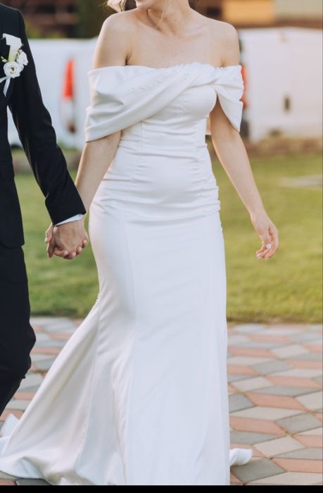 Rochie mireasă + voal cadou