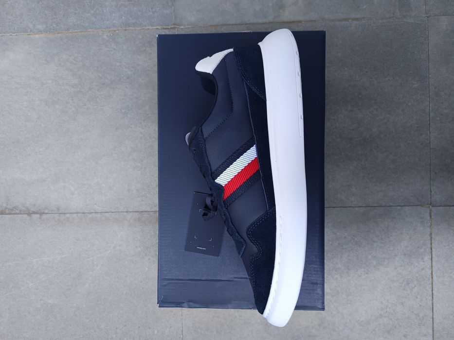 Чисто нови обувки Tommy Hilfiger!