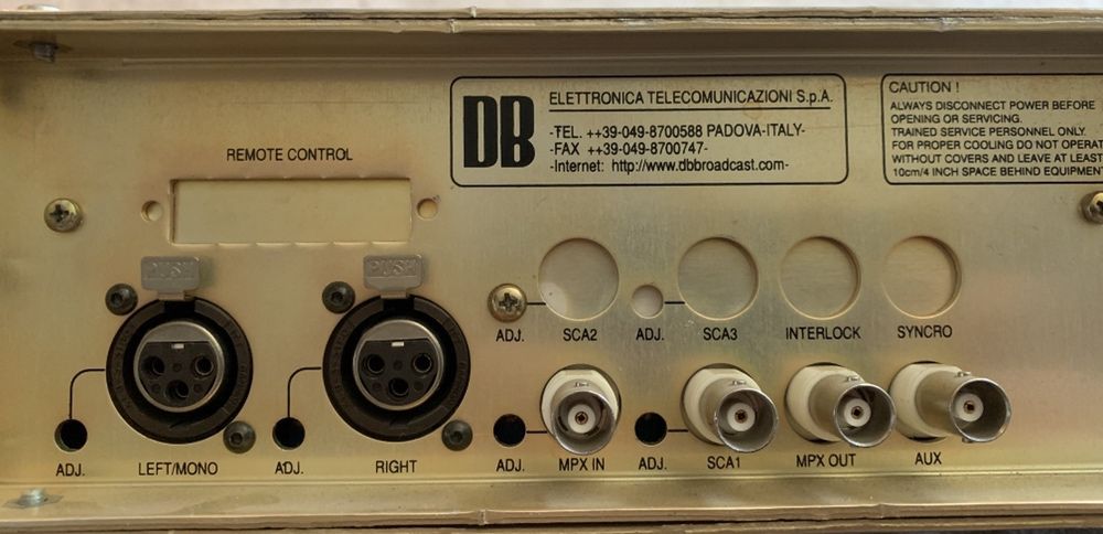 Emitator radio FM, mixer radio, compresor audio