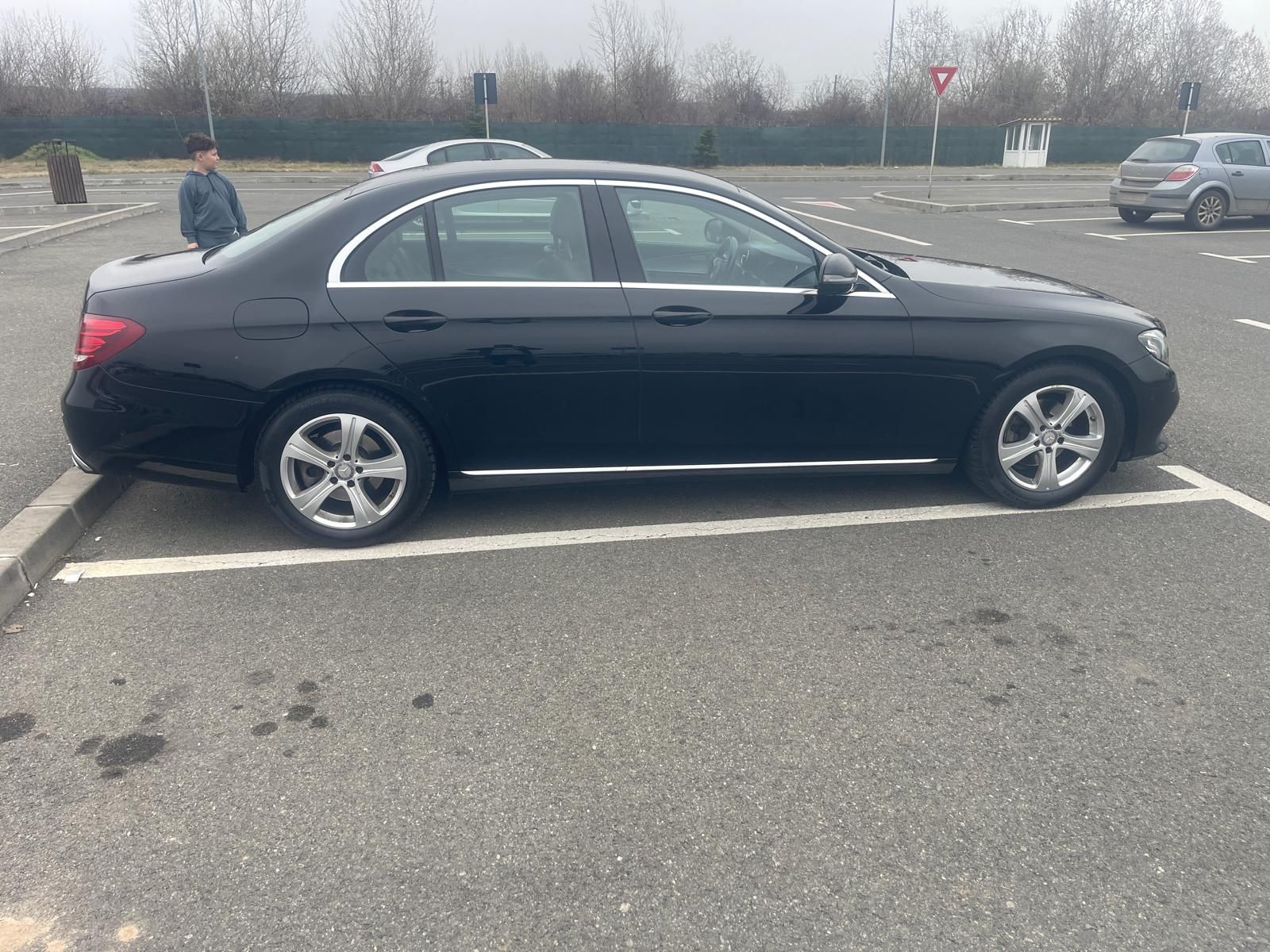Se vinde Mercedes E Class
