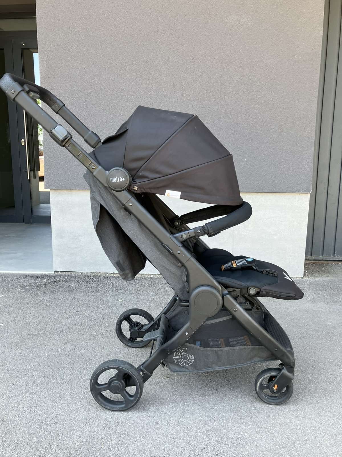 Детска количка Ergobaby Metro+