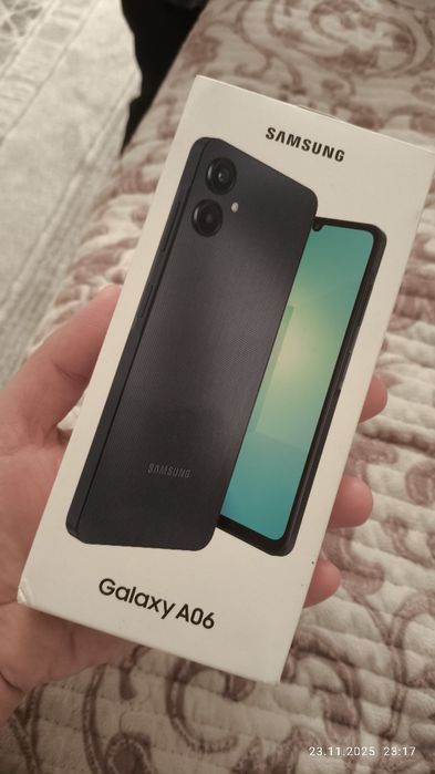 Смартфон Samsung Galaxy A06 4 ГБ/64 ГБ черный