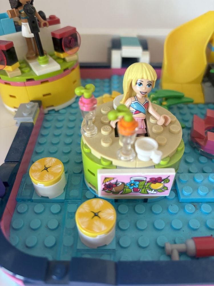 Lego friens piscina