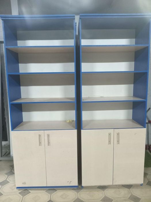 Продам шкафы и стеллажи