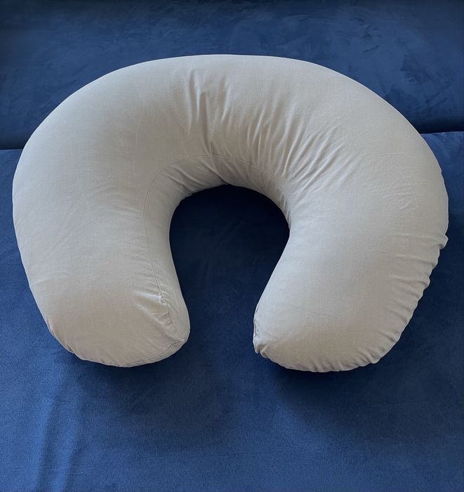 Pernă pentru alăptare gri deschis