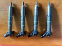Vând set 4 injectoare Mercedes e 220 euro 6