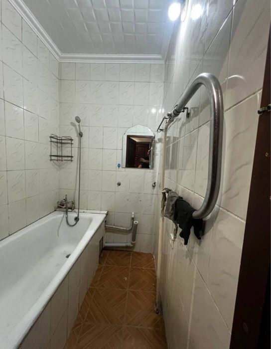 Продается квартира Юнусабад 11 квартал Мега планет 1в2/4/4